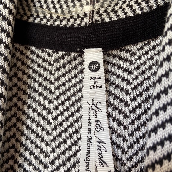 NWT Leo and Nicole Long Herringbone Vest - Picture 2 of 3